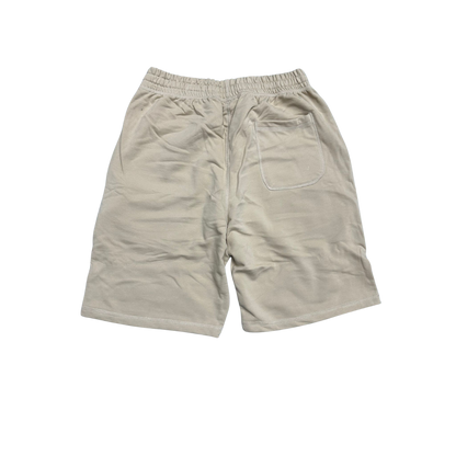 a brown shorts 
